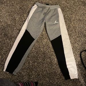 Boys Nike Jordan sweatpants